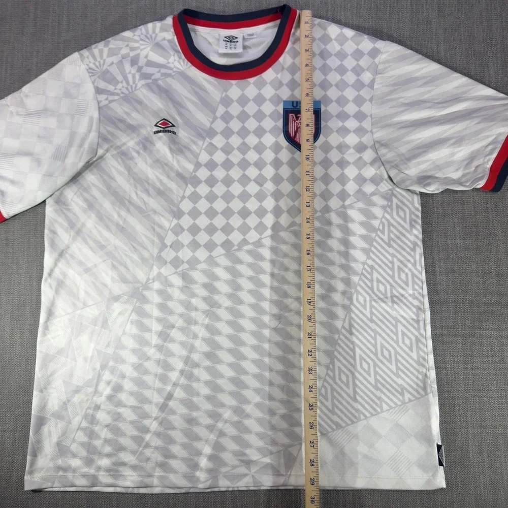 USA Jersey Mens XL White Soccer Umbro Geometric Pattern Short Sleeve Shirt
